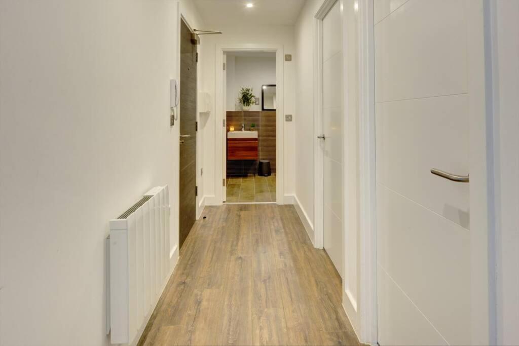 Modern & Stylish 2Br Apartment - Queens House 考文垂 外观 照片